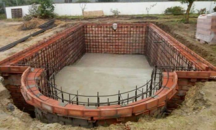 konstruksi kolam renang